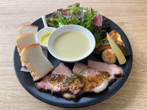 愛とんローストポークプレート