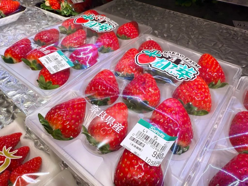 奈良県のブランドいちご「古都華」